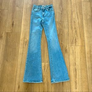 Levis High Rise Flare - Womens size 24 - light wash inseam 34